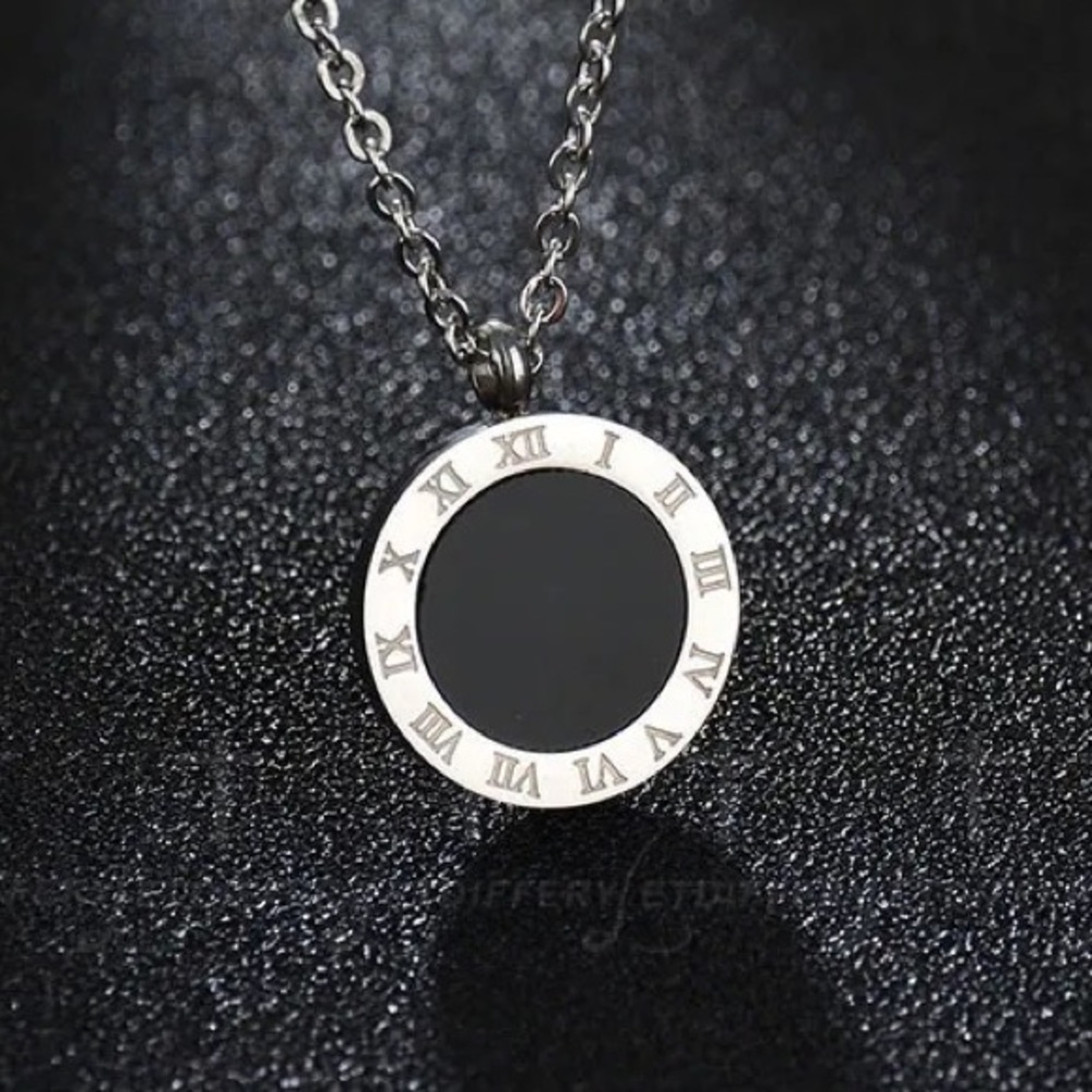 Roman numeral pendant with chain